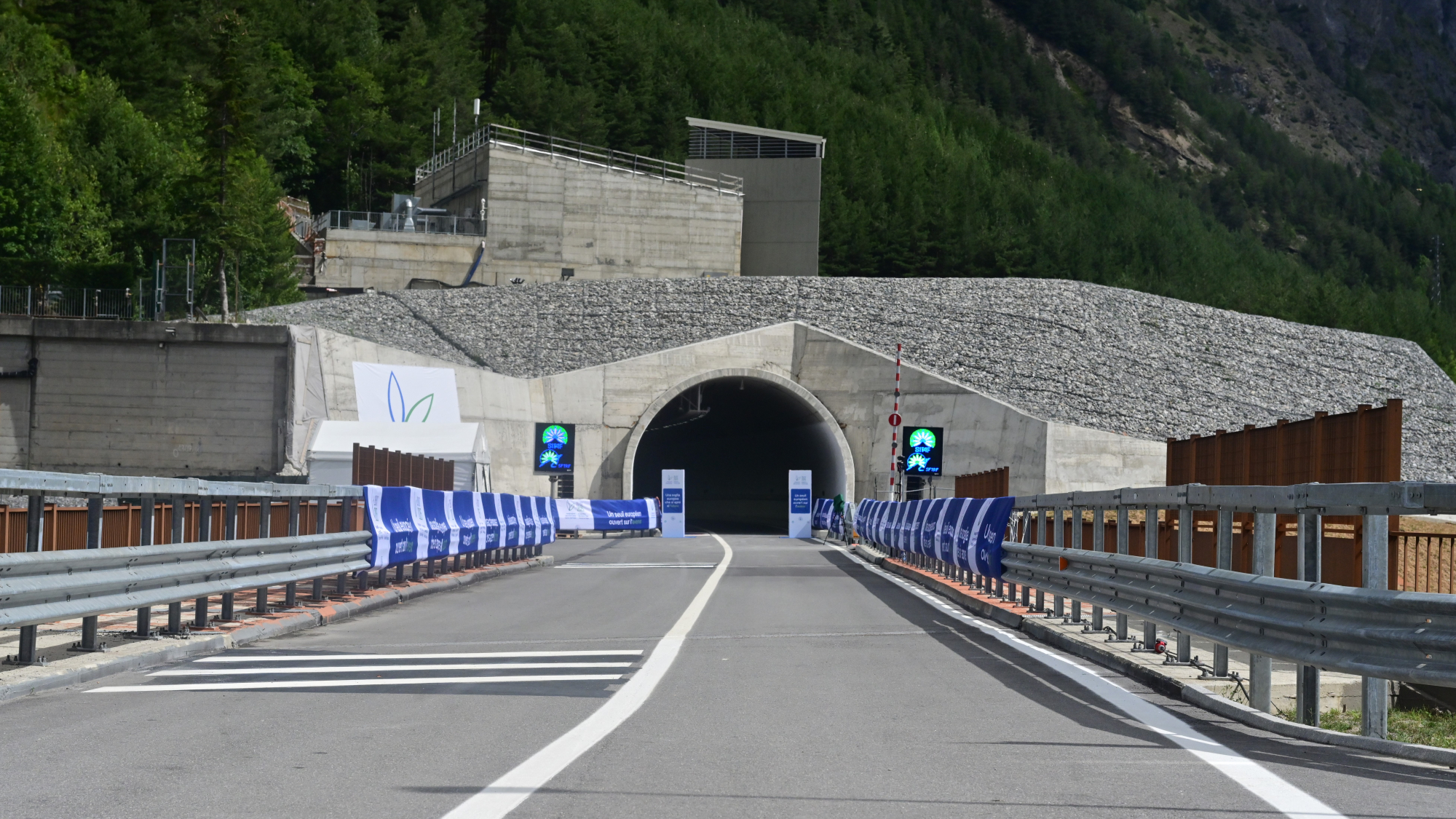 FREJUS TUNNEL T2
