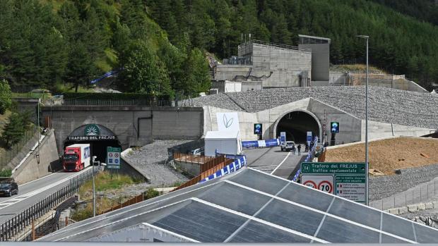 FREJUS TUNNEL T2