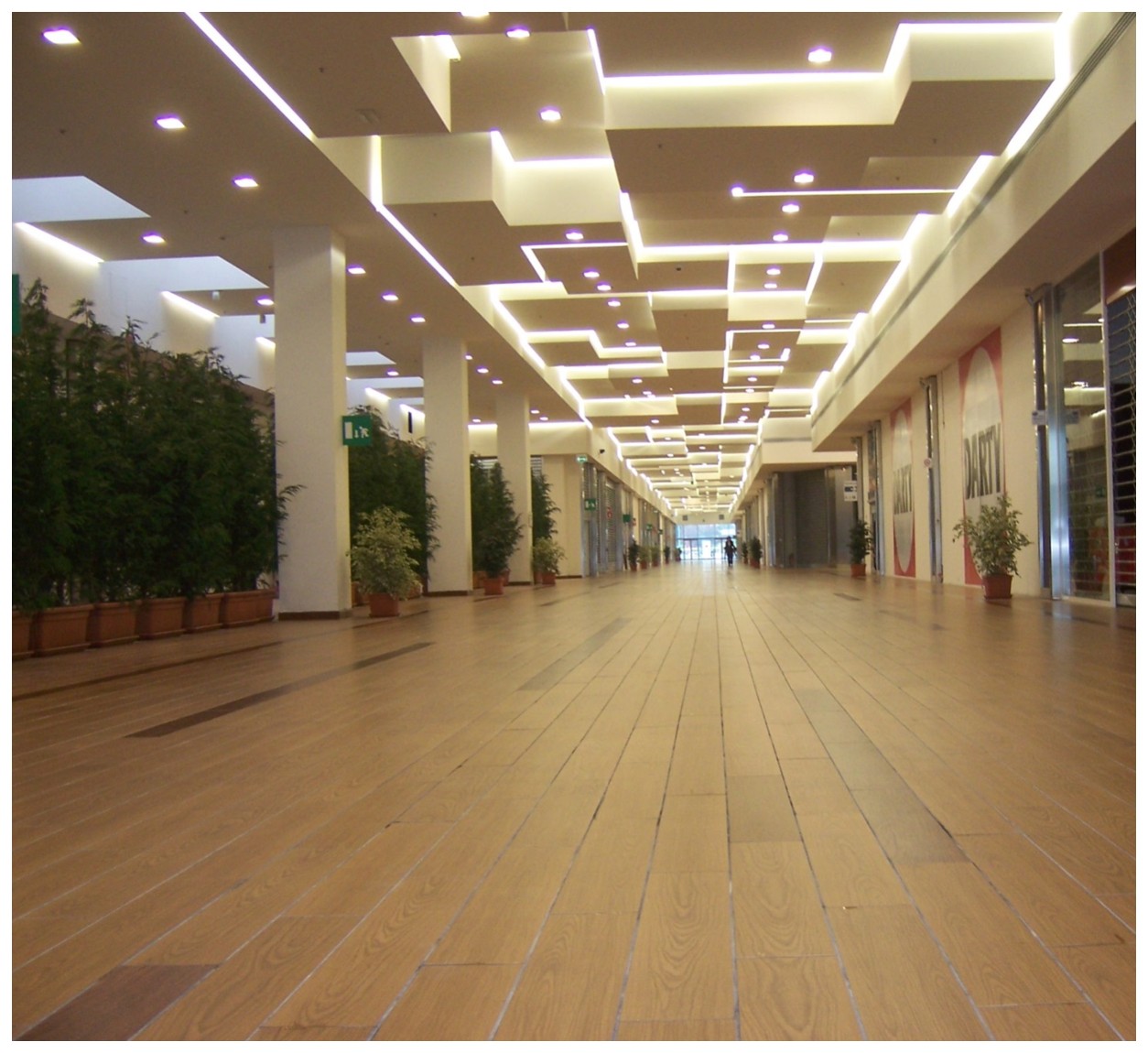 AEDES PROJECT - RHO SHOPPING CENTER